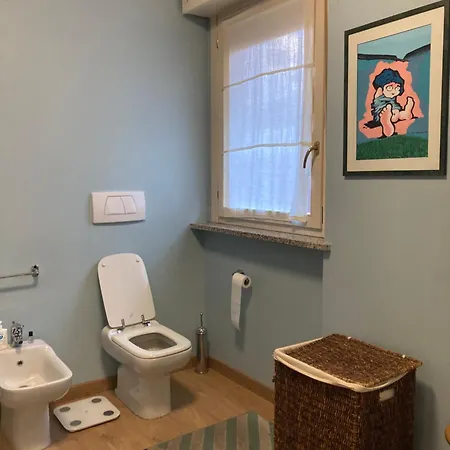 Alexis 1 Homestay Novara